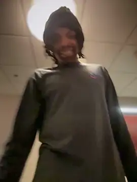 1BeautyN1Beast online show from March 2026 12:15:01 AM