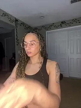 Shuggabutt online show from January 2025 07:28:02 AM