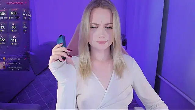 Honey blonde online show from September 2025 10:42:01 PM