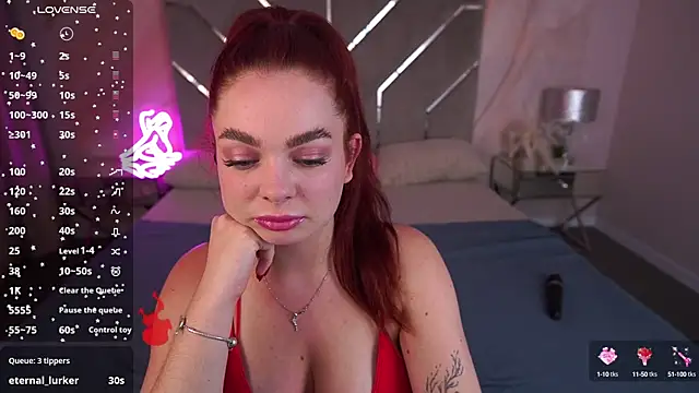 Snapshot of CarolinaDia chatting on March 2025 05:25:01 AM CarolinaDia online show from March 2025 05:25:01 AM