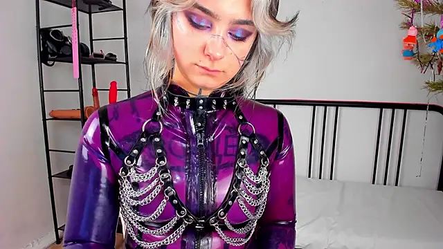 lady sontse  online show from February 2025 08:10:02 PM