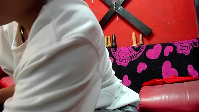 Snapshot of Yaumiko chatting on October 2025 11:31:02 AM Yaumiko online show from October 2025 11:31:02 AM