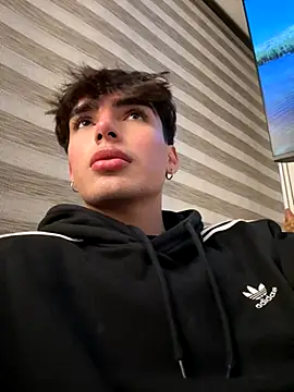 Snapshot of KittySkirtt1 chatting on October 2025 02:15:01 AM KittySkirtt1 online show from October 2025 02:15:01 AM