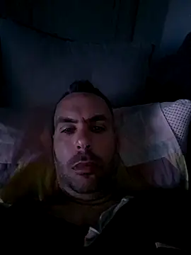Snapshot of Giannis1990_ chatting on April 2026 09:23:01 PM Giannis1990 online show from April 2026 09:23:01 PM