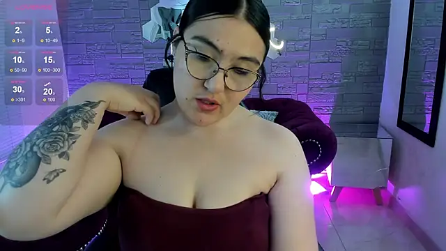 conniejames m online show from November 2025 12:38:01 PM