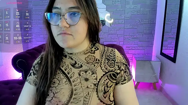 conniejames m online show from November 2025 12:27:01 PM