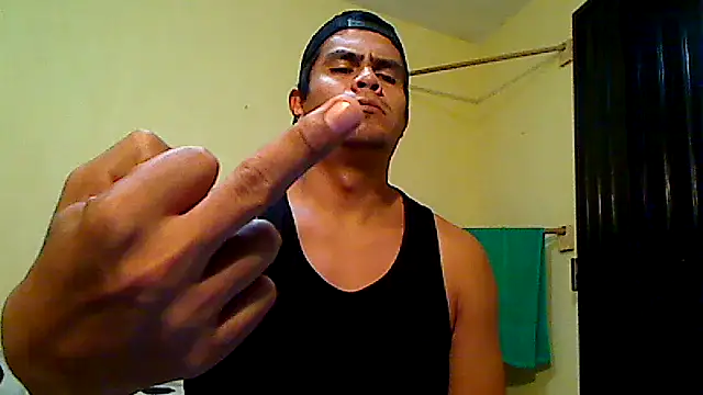 Snapshot of lozter345 chatting on October 2025 06:58:02 AM lozter345 online show from October 2025 06:58:02 AM