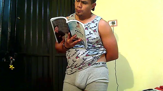 Snapshot of lozter345 chatting on October 2025 09:38:02 AM lozter345 online show from October 2025 09:38:02 AM