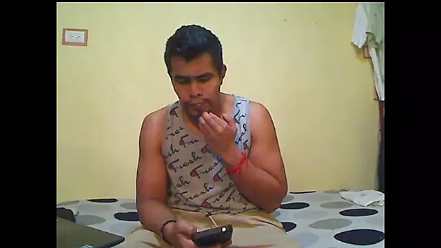 Snapshot of lozter345 chatting on November 2025 06:07:02 PM lozter345 online show from November 2025 06:07:02 PM