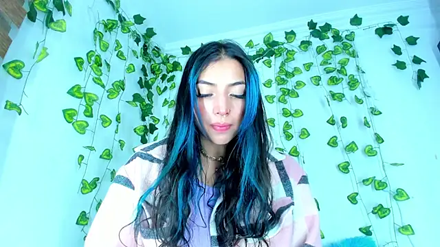 SaturnooStonee online show from December 2024 05:00:01 AM