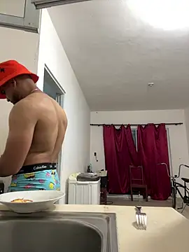 Snapshot of luismanuel_1998 chatting on March 2026 03:12:01 AM luismanuel 1998 online show from March 2026 03:12:01 AM