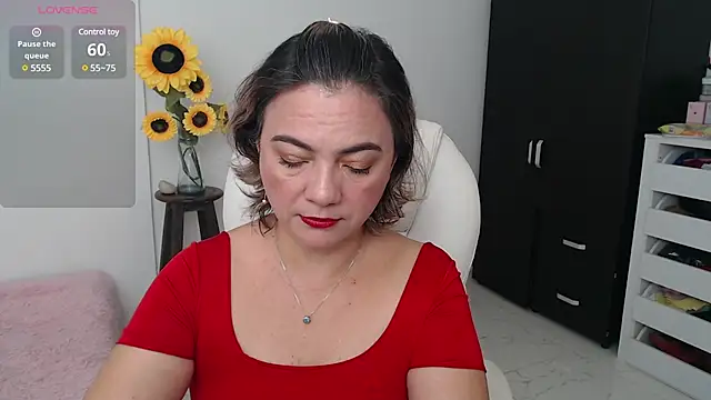 Snapshot of ana_milf chatting on December 2024 01:22:01 PM ana milf online show from December 2024 01:22:01 PM