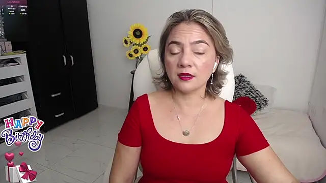 Snapshot of ana_milf chatting on January 2025 12:07:02 PM ana milf online show from January 2025 12:07:02 PM