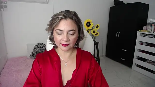 Snapshot of ana_milf chatting on February 2025 11:05:01 AM ana milf online show from February 2025 11:05:01 AM