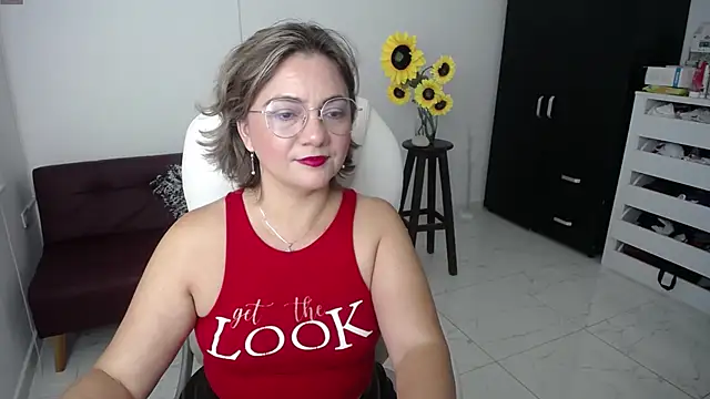 Snapshot of ana_milf chatting on February 2025 10:49:02 AM ana milf online show from February 2025 10:49:02 AM