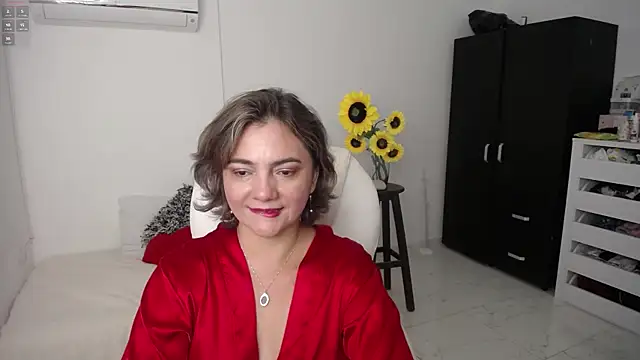 Snapshot of ana_milf chatting on March 2025 03:04:01 PM ana milf online show from March 2025 03:04:01 PM