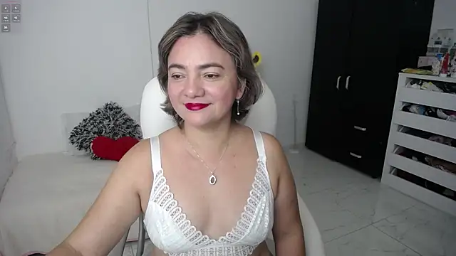 Snapshot of ana_milf chatting on March 2025 10:44:02 AM ana milf online show from March 2025 10:44:02 AM