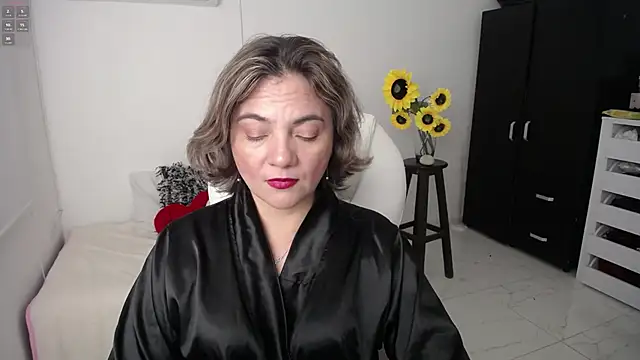 Snapshot of ana_milf chatting on March 2025 01:07:02 PM ana milf online show from March 2025 01:07:02 PM