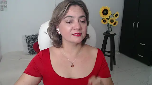Snapshot of ana_milf chatting on March 2025 01:26:02 PM ana milf online show from March 2025 01:26:02 PM