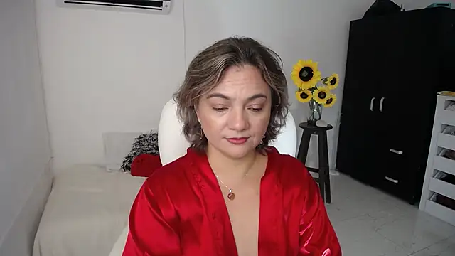 Snapshot of ana_milf chatting on March 2025 03:20:01 PM ana milf online show from March 2025 03:20:01 PM