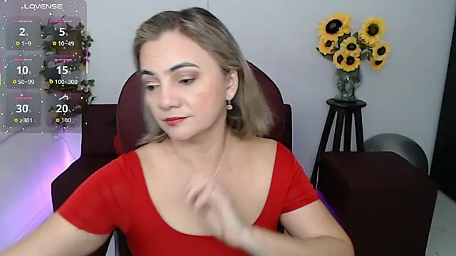 Snapshot of ana_milf chatting on May 2026 02:02:01 PM ana milf online show from May 2026 02:02:01 PM