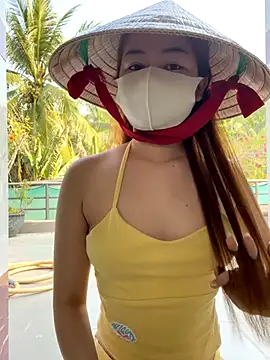 BabyThree  online show from December 2025 07:59:01 AM