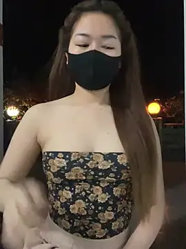 BabyThree  online show from February 2026 02:32:02 PM