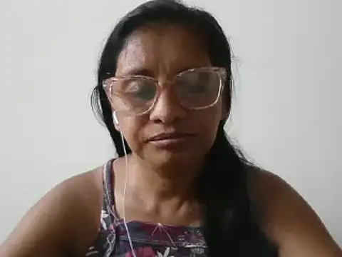 Snapshot of titssmall123 chatting on January 2025 05:40:01 PM titssmall123 online show from January 2025 05:40:01 PM