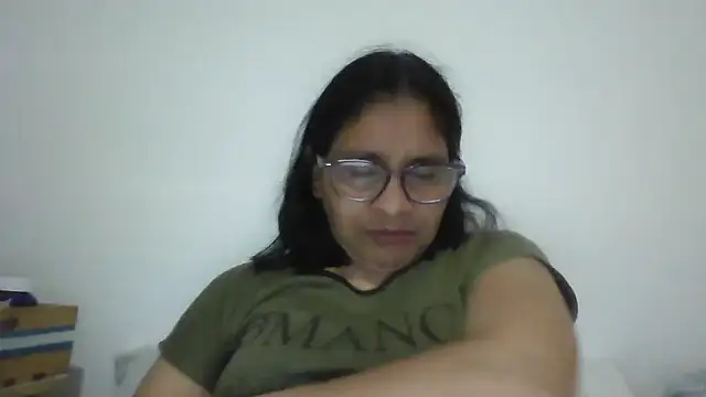 Snapshot of titssmall123 chatting on November 2025 10:56:01 PM titssmall123 online show from November 2025 10:56:01 PM