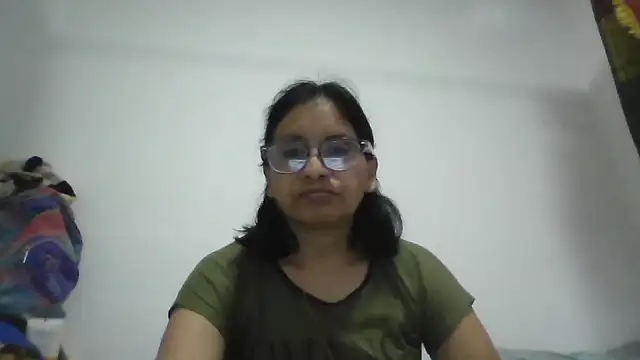 Snapshot of titssmall123 chatting on November 2025 06:43:01 PM titssmall123 online show from November 2025 06:43:01 PM