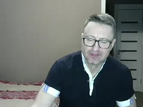 Snapshot of HarrySnake chatting on December 2024 04:08:02 PM HarrySnake online show from December 2024 04:08:02 PM