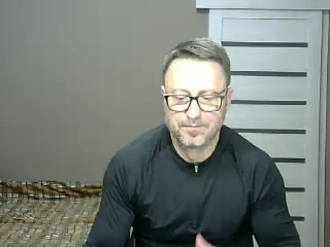 Snapshot of HarrySnake chatting on January 2025 05:01:01 PM HarrySnake online show from January 2025 05:01:01 PM