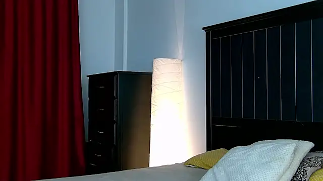 Yanira Muslim online show from November 2025 05:18:02 AM