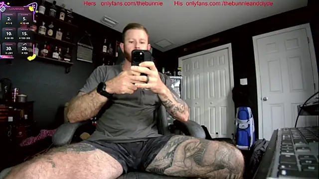 chillinthemosttt online show from October 2025 07:21:02 PM