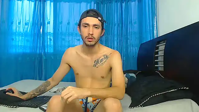 Snapshot of Hot_Sharks_ chatting on September 2025 11:21:02 AM Hot Sharks online show from September 2025 11:21:02 AM