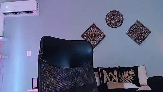 JeremyLowe online show from January 2025 04:23:01 PM