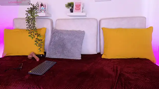 Malka Burning online show from March 2026 08:04:01 PM