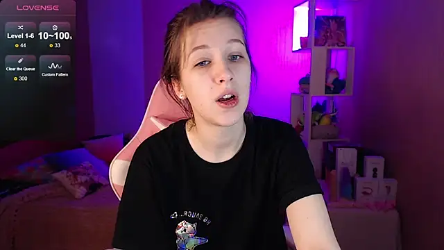 ur kitty   online show from January 2025 01:05:02 PM