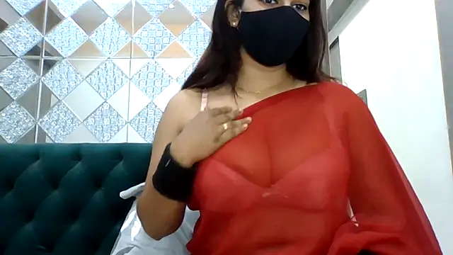 Snapshot of sparkling_queen chatting on October 2025 04:46:01 AM sparkling queen online show from October 2025 04:46:01 AM