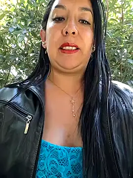 Bella keny online show from January 2025 05:41:01 PM