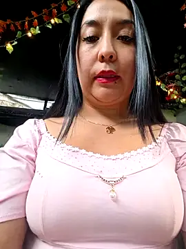 Bella keny online show from February 2026 08:18:01 PM