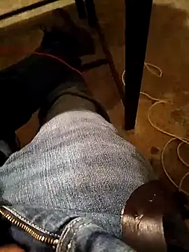 A man in public online show from February 2026 07:45:01 PM