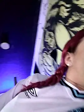 EmaGw online show from February 2026 10:32:01 PM