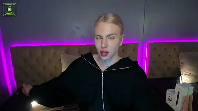 DanielPaige  online show from January 2025 02:14:01 PM