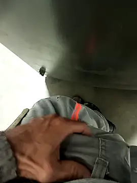 Snapshot of Din0071 chatting on January 2025 11:26:01 PM Din0071 online show from January 2025 11:26:01 PM