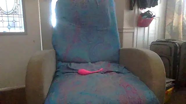 Snapshot of velvetta_ chatting on October 2025 07:47:01 PM velvetta online show from October 2025 07:47:01 PM