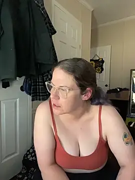 Snapshot of velvetta_ chatting on November 2025 05:59:01 PM velvetta online show from November 2025 05:59:01 PM