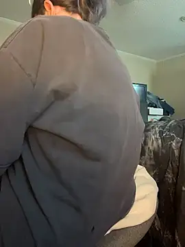 Snapshot of velvetta_ chatting on December 2025 06:58:02 PM velvetta online show from December 2025 06:58:02 PM