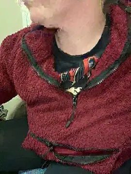 Snapshot of velvetta_ chatting on December 2025 03:57:01 AM velvetta online show from December 2025 03:57:01 AM