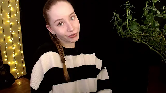 SindiWatsoon online show from October 2025 11:22:01 AM